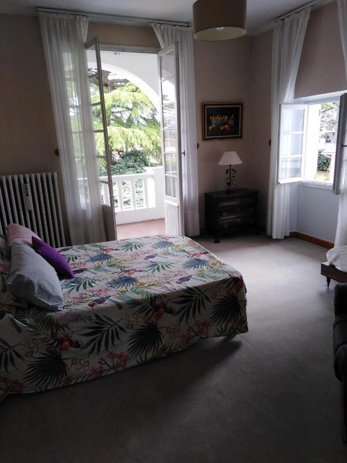 La Maison Basque Sainte-Livrade-sur-Lot Buitenkant foto