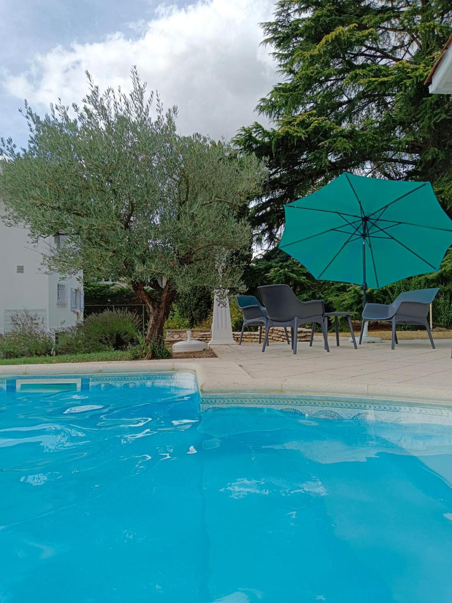 La Maison Basque Sainte-Livrade-sur-Lot Buitenkant foto
