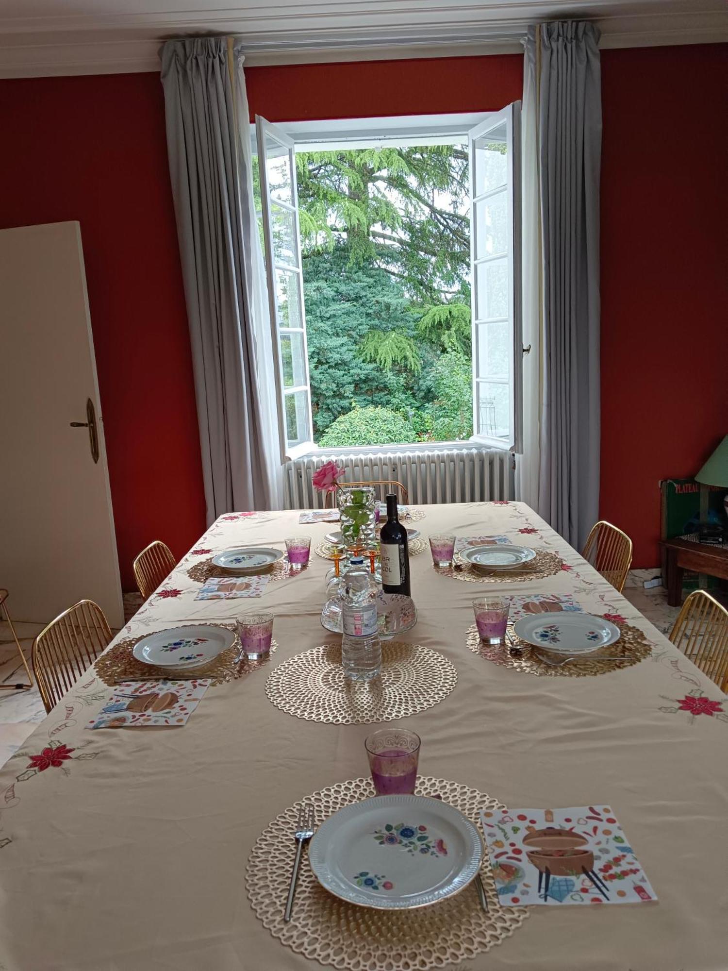La Maison Basque Sainte-Livrade-sur-Lot Buitenkant foto